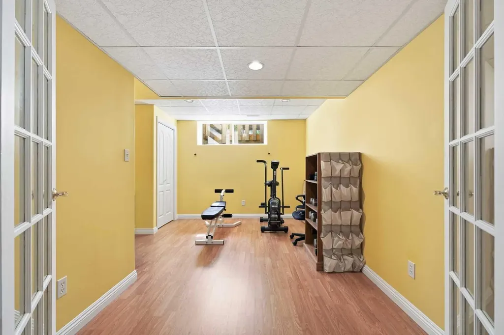 18 Osmond Close Red Deer AB T4N 6Y1