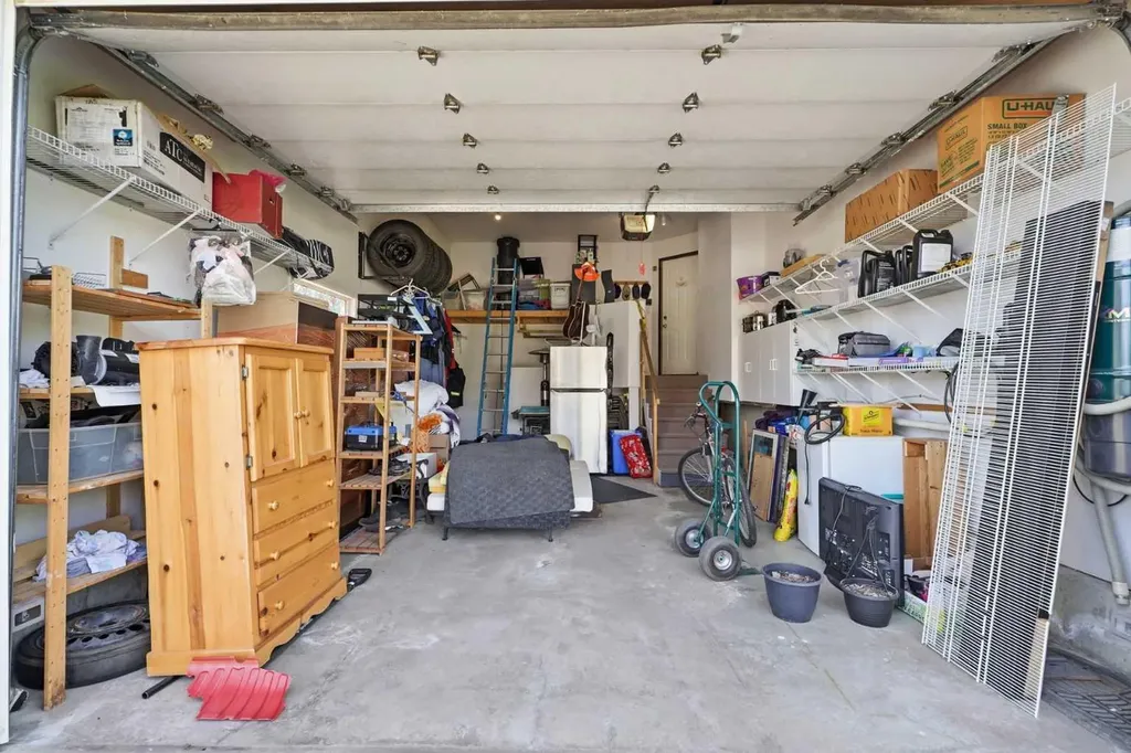 18 Osmond Close Red Deer AB T4N 6Y1