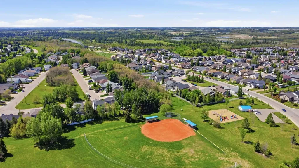 18 Osmond Close Red Deer AB T4N 6Y1