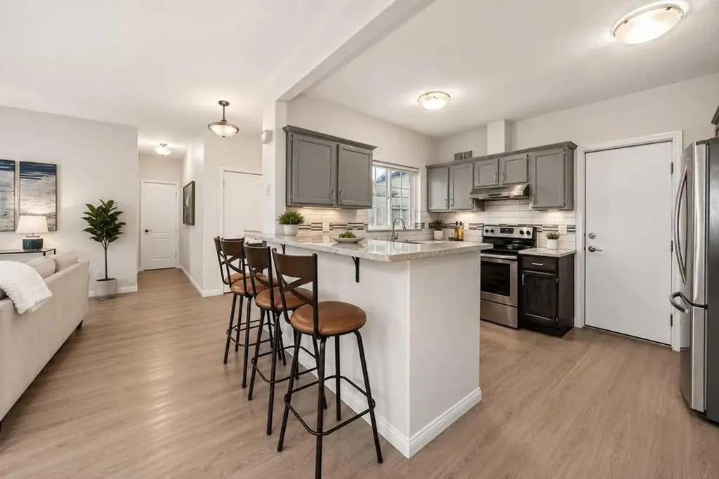 1997 Sirocco Drive SW Calgary AB T3H 3E6