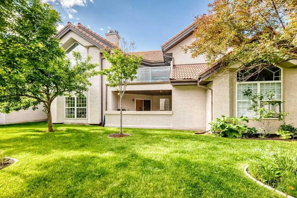 1997 Sirocco Drive SW Calgary AB T3H 3E6