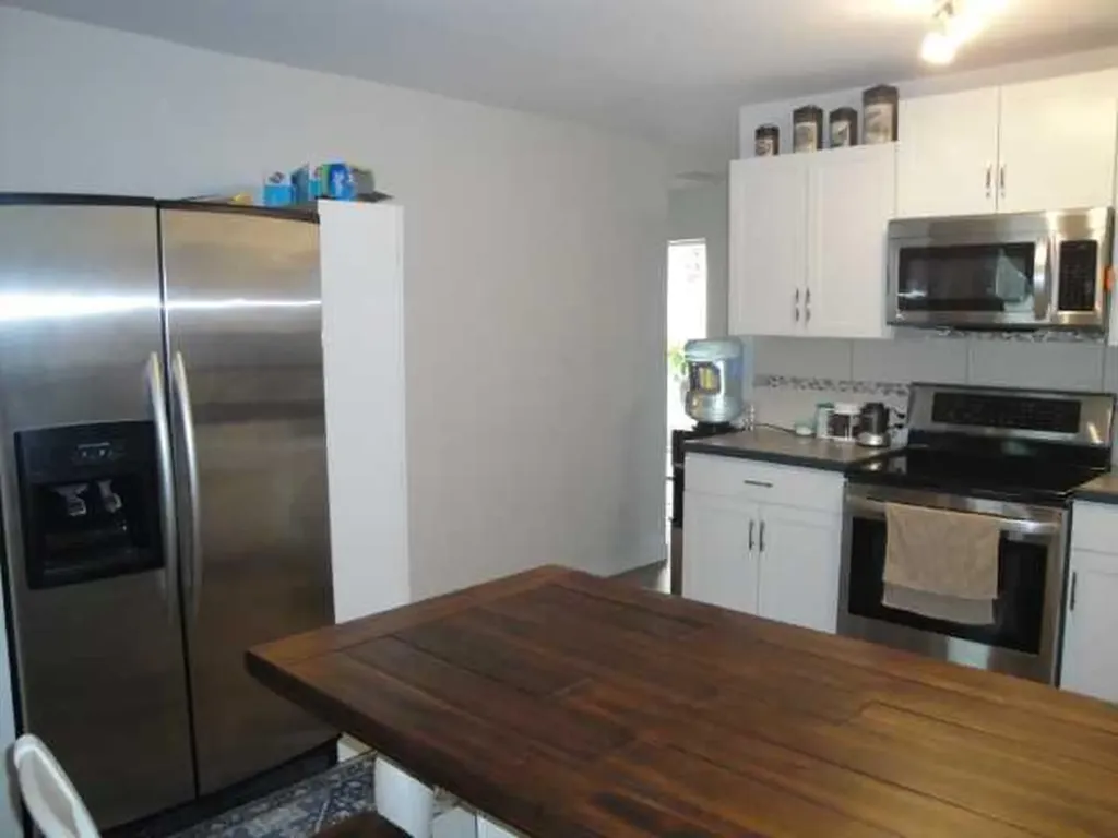 123 15th Street N Lethbridge AB T1H 2X3