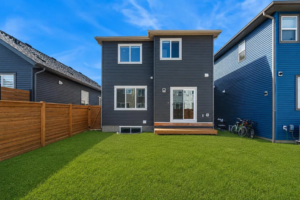 674 Creekmill Court SW Airdrie AB T4B 5J8