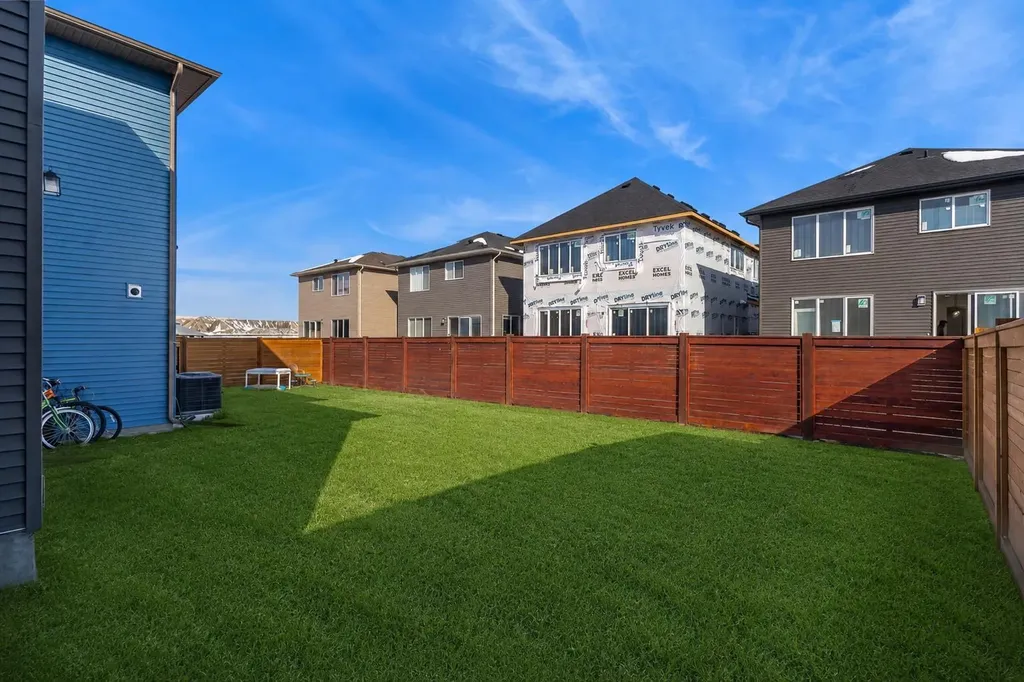 674 Creekmill Court SW Airdrie AB T4B 5J8
