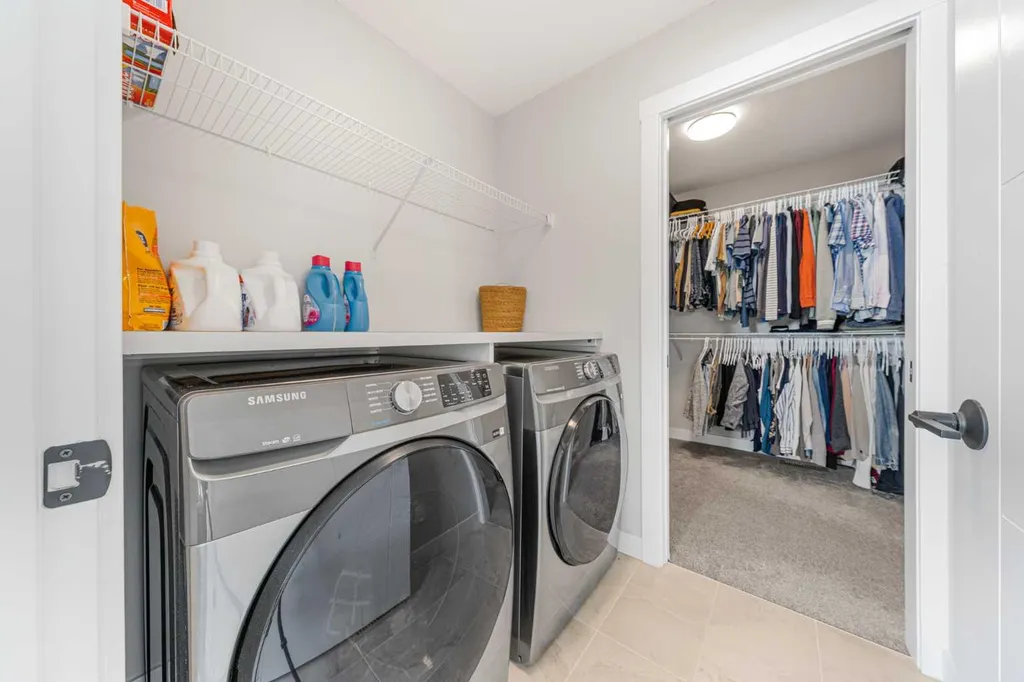 116 Rowmont Heath NW Calgary AB T3L 0H8