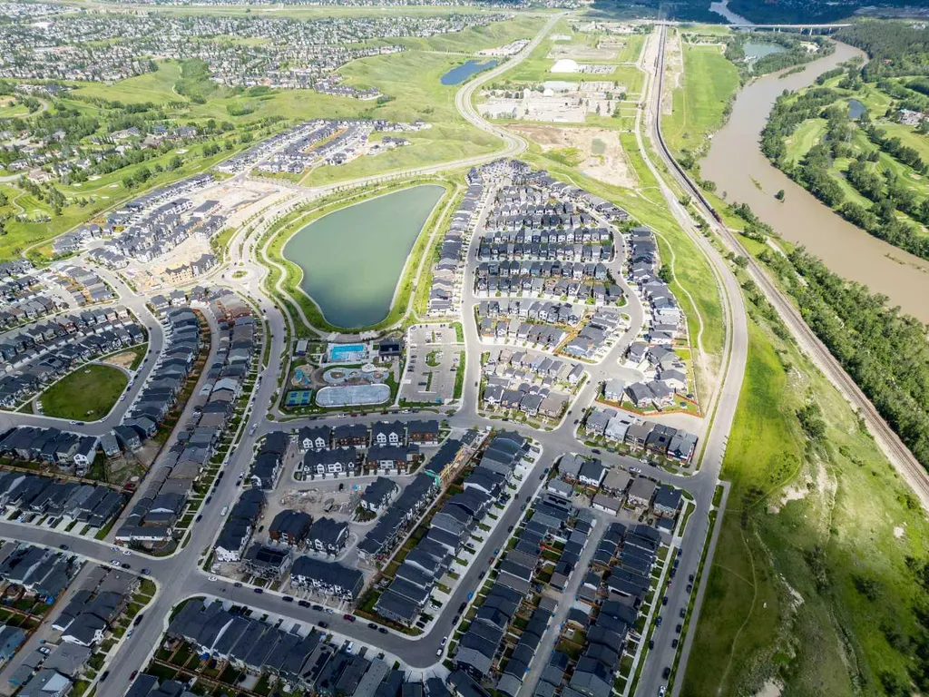 116 Rowmont Heath NW Calgary AB T3L 0H8