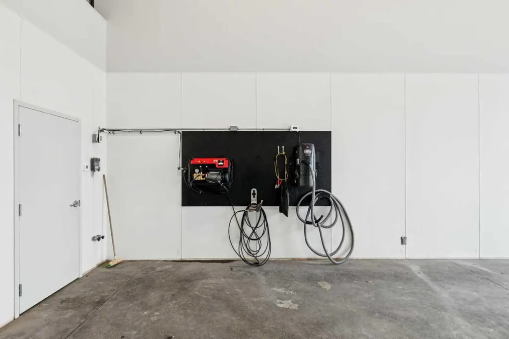 1750 120 Avenue NE Calgary AB T3K 2G3