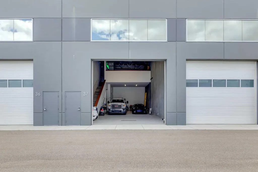 1750 120 Avenue NE Calgary AB T3K 2G3
