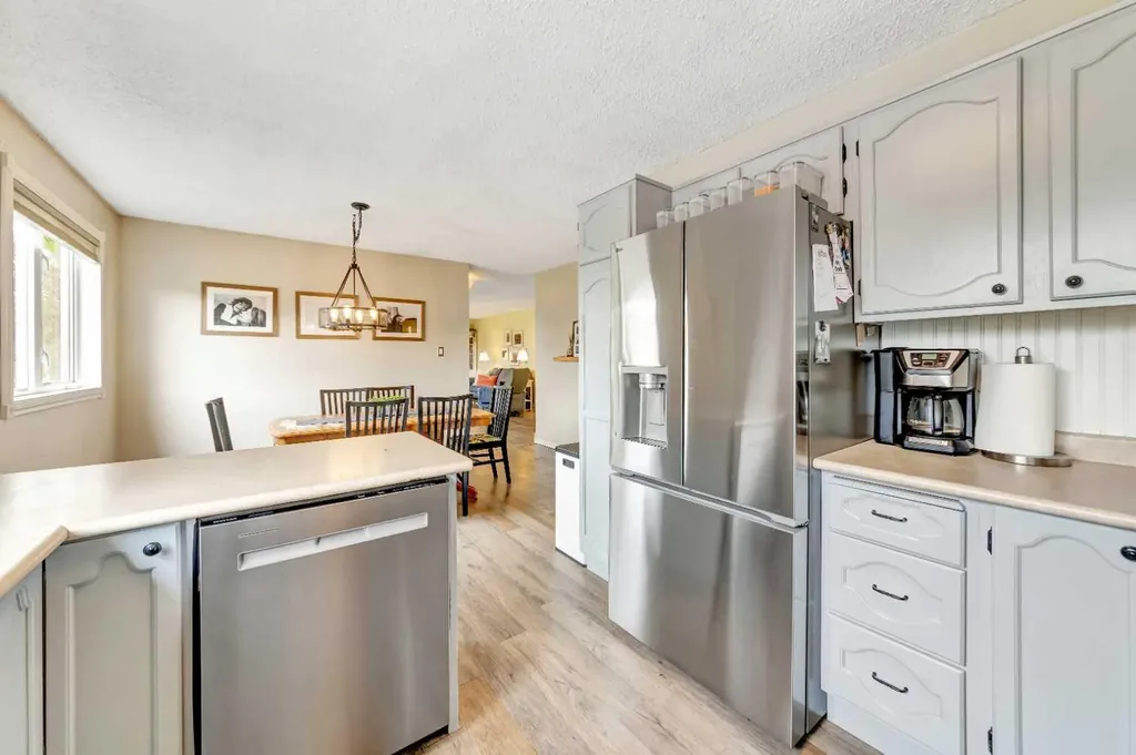 5503 35 Street Lloydminster AB T9V 1S1