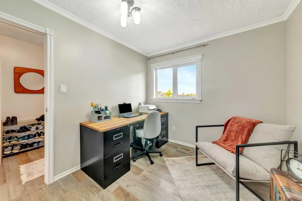 5503 35 Street Lloydminster AB T9V 1S1