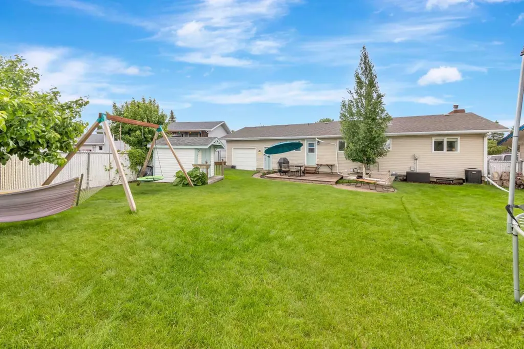 5503 35 Street Lloydminster AB T9V 1S1