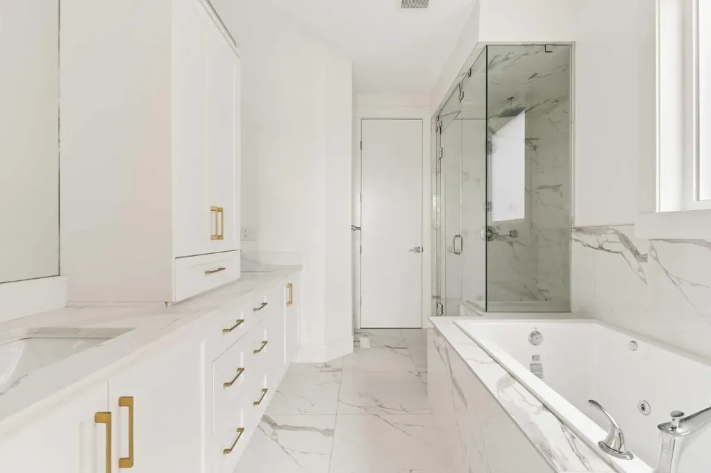 1430 27 Street SW Calgary AB T3C 1L3
