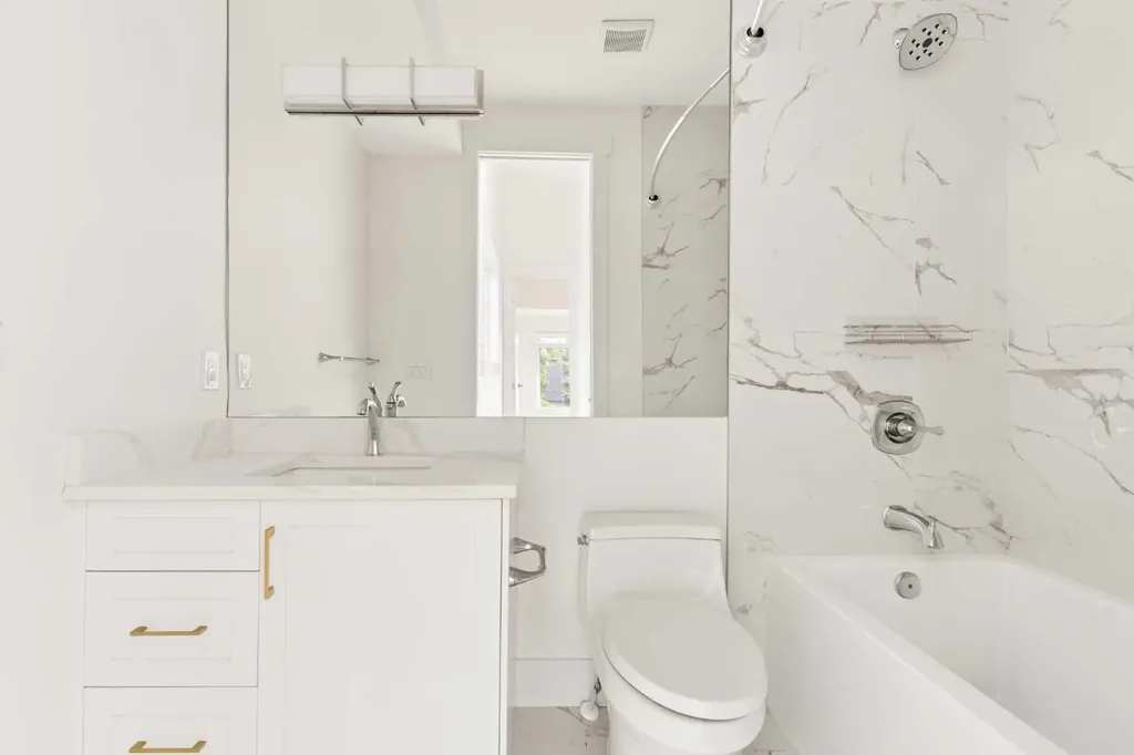 1430 27 Street SW Calgary AB T3C 1L3