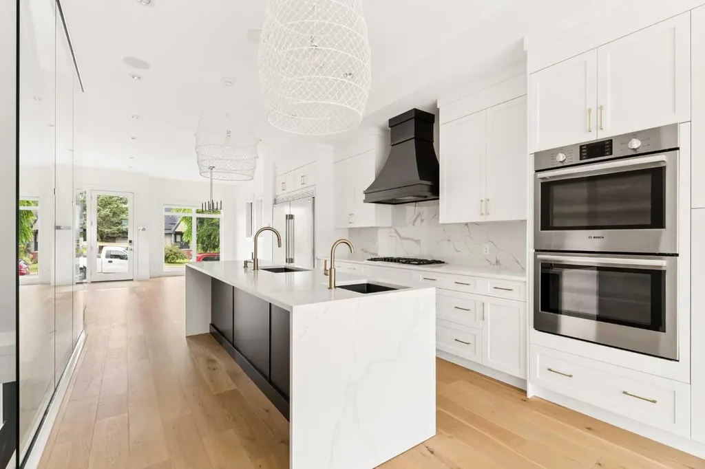 1430 27 Street SW Calgary AB T3C 1L3