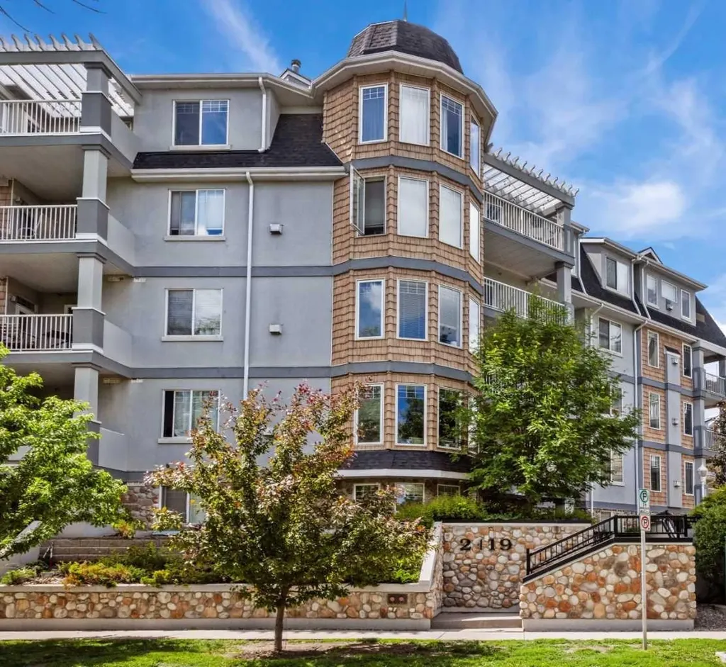2419 Erlton Road SW Calgary AB T2S 3B8