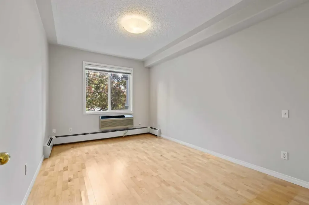 2419 Erlton Road SW Calgary AB T2S 3B8