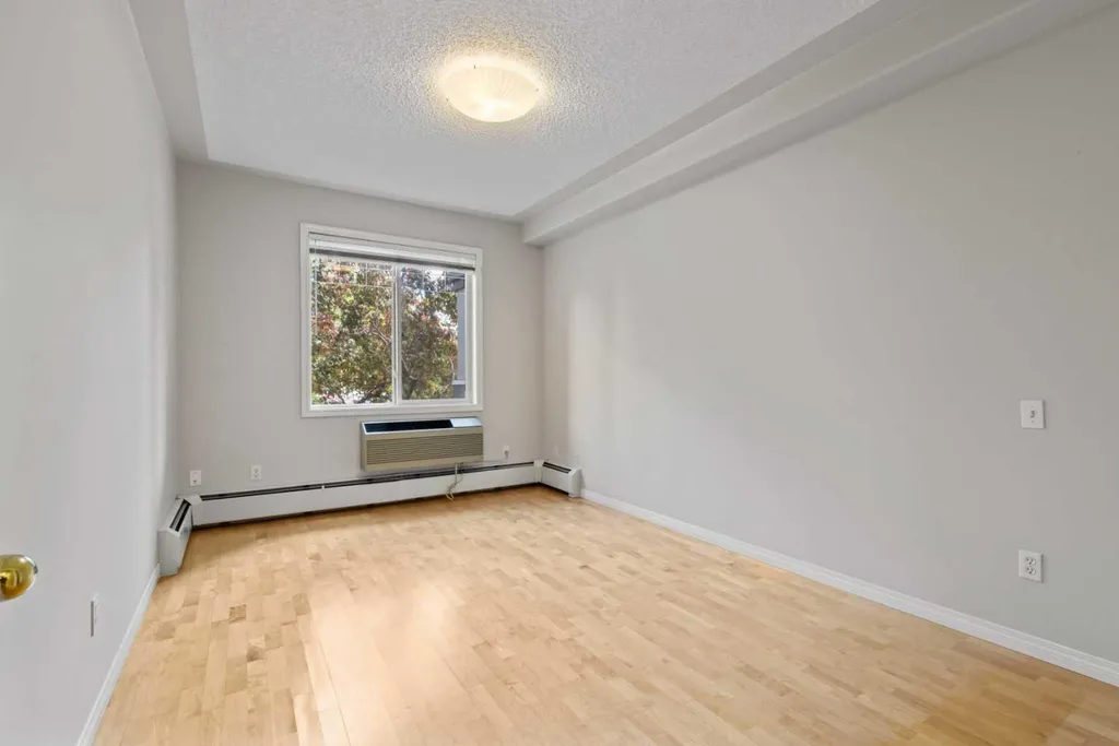 2419 Erlton Road SW Calgary AB T2S 3B8