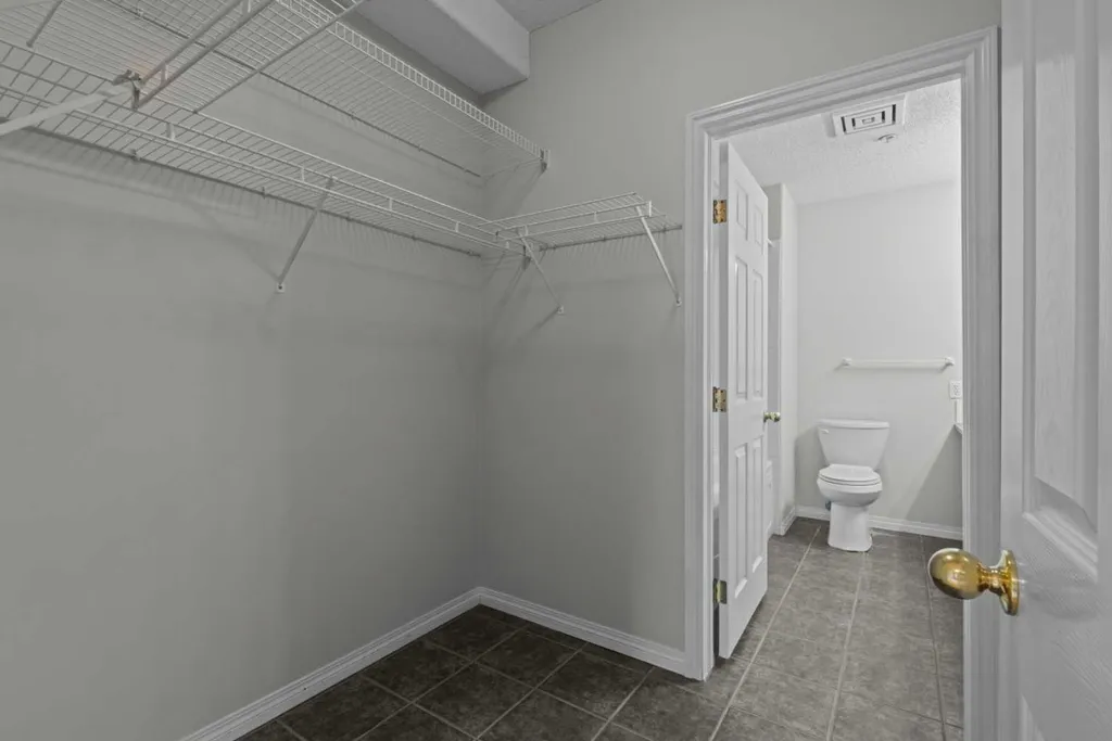 2419 Erlton Road SW Calgary AB T2S 3B8