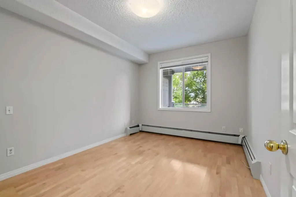 2419 Erlton Road SW Calgary AB T2S 3B8