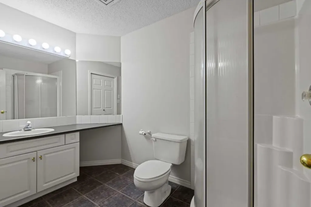 2419 Erlton Road SW Calgary AB T2S 3B8