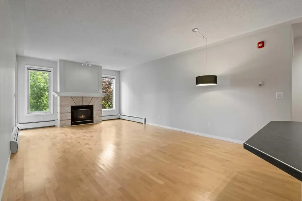 2419 Erlton Road SW Calgary AB T2S 3B8