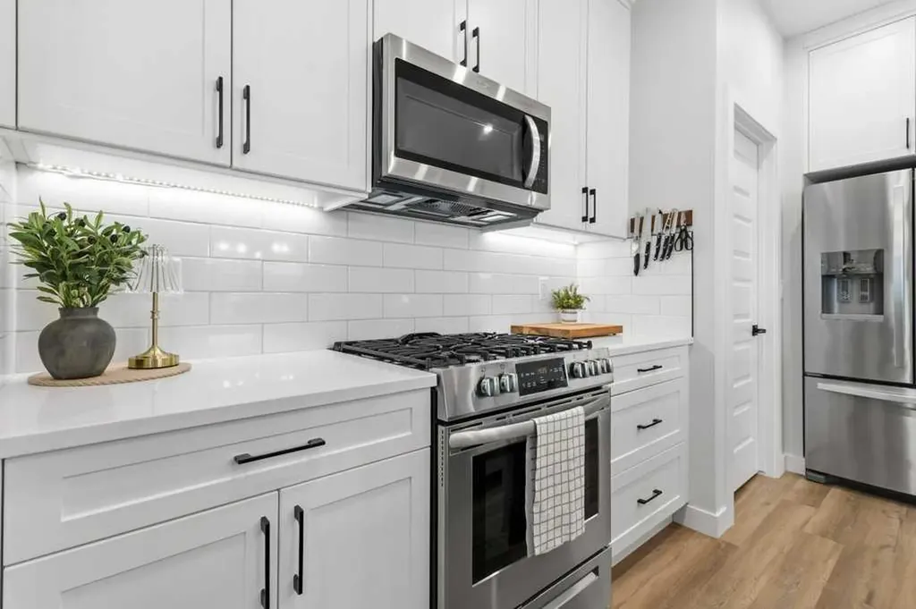58 Bardwell Way Sylvan Lake AB T4S 0V4