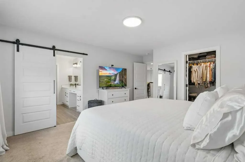 58 Bardwell Way Sylvan Lake AB T4S 0V4