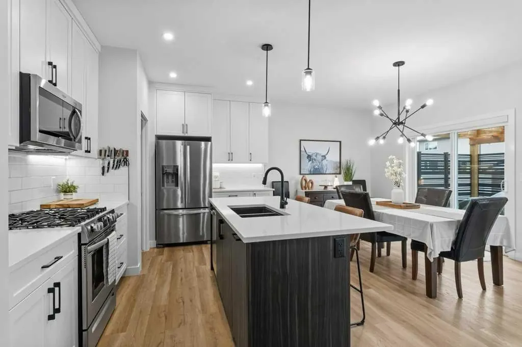 58 Bardwell Way Sylvan Lake AB T4S 0V4