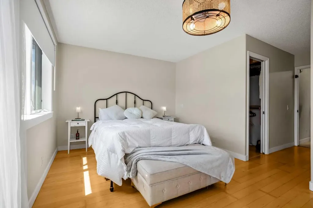 2705 11 Avenue SE Calgary AB T2A0E5
