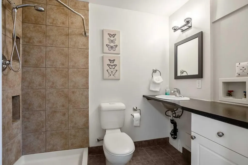2705 11 Avenue SE Calgary AB T2A0E5