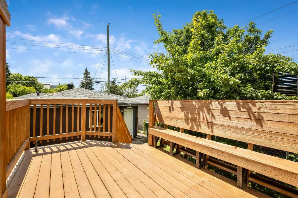 2705 11 Avenue SE Calgary AB T2A0E5