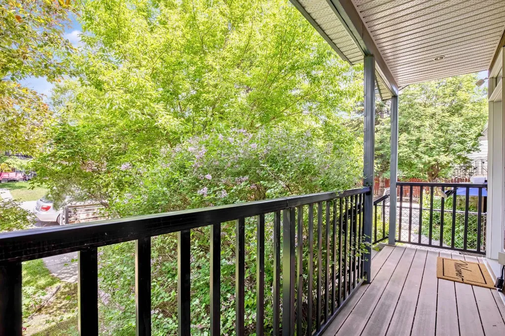 2705 11 Avenue SE Calgary AB T2A0E5