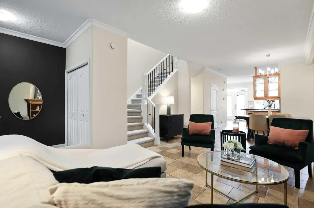2705 11 Avenue SE Calgary AB T2A0E5