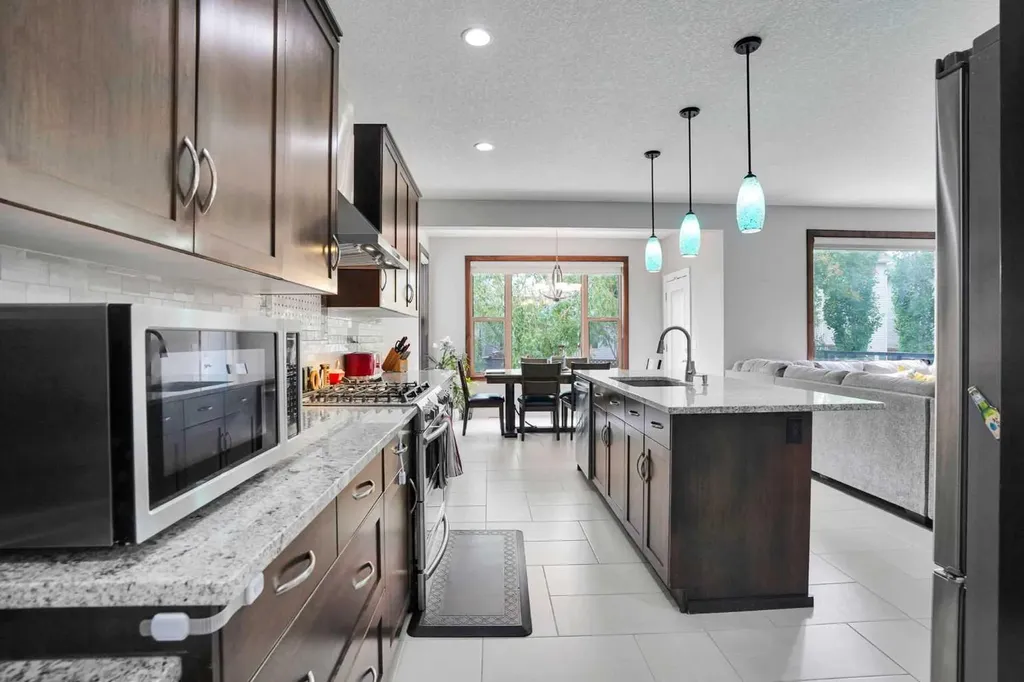 27 Brightoncrest Common SE Calgary AB T2Z 0N8