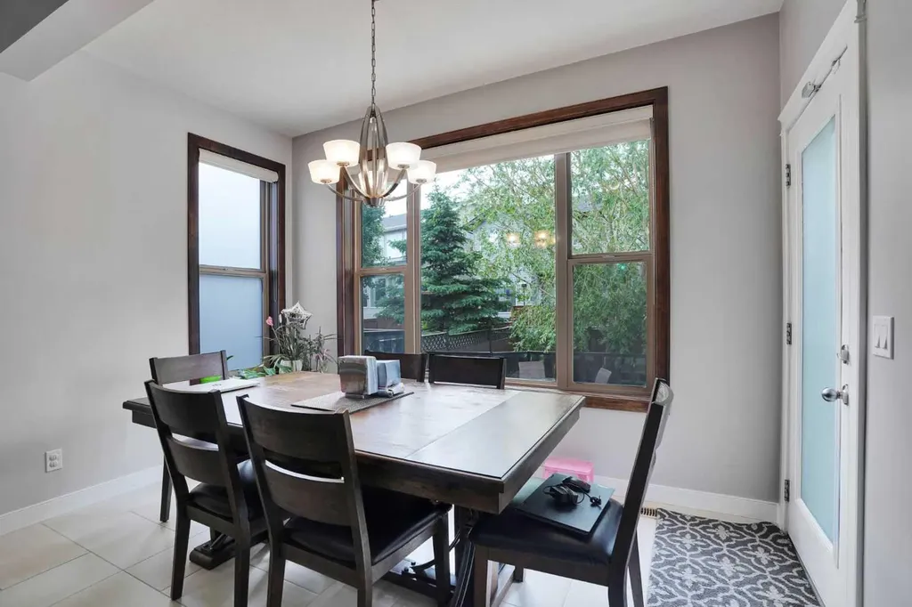 27 Brightoncrest Common SE Calgary AB T2Z 0N8