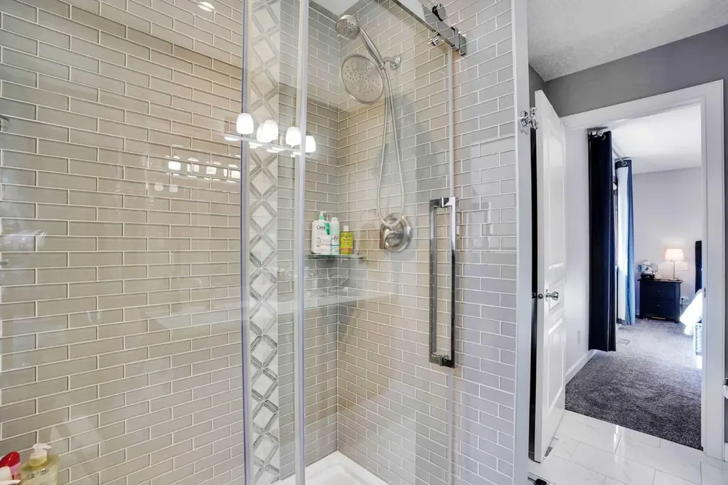 27 Brightoncrest Common SE Calgary AB T2Z 0N8