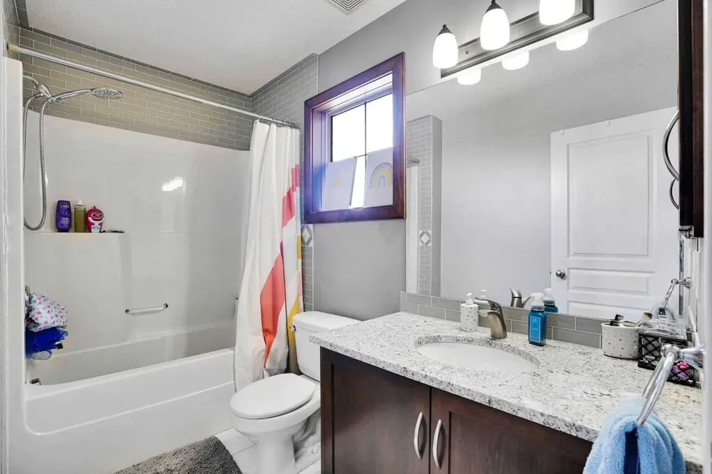 27 Brightoncrest Common SE Calgary AB T2Z 0N8