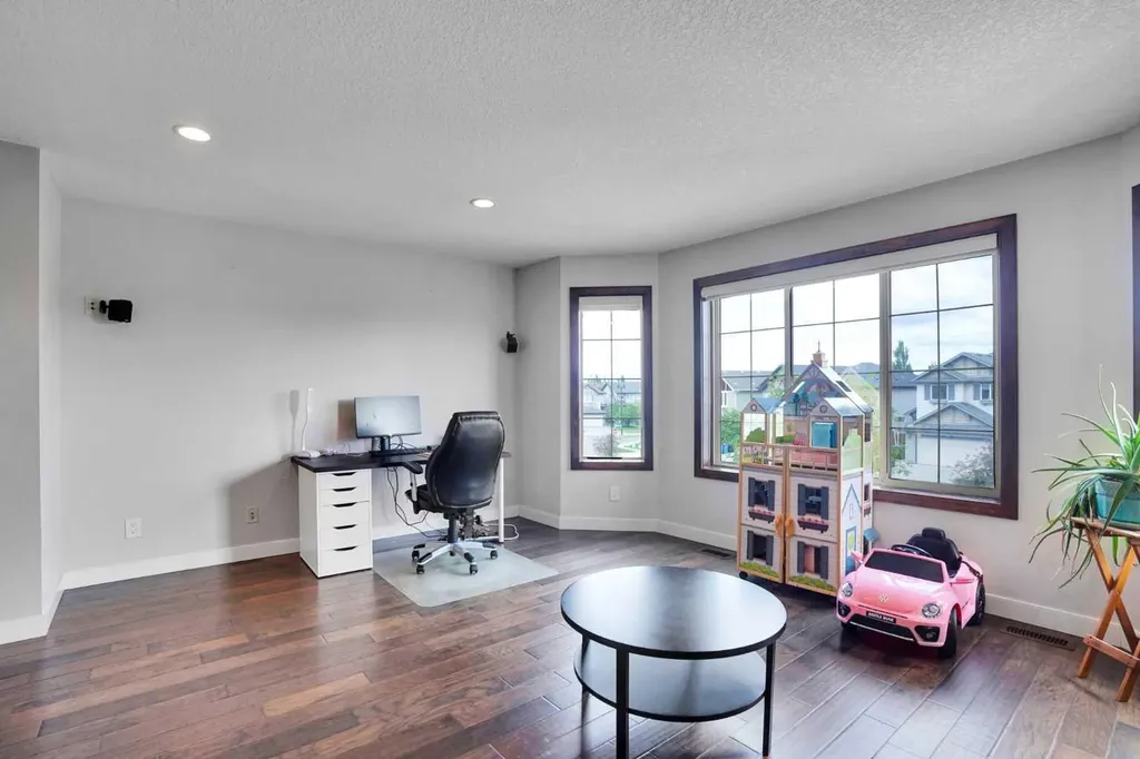 27 Brightoncrest Common SE Calgary AB T2Z 0N8