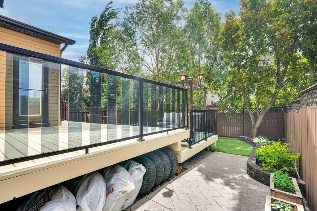 27 Brightoncrest Common SE Calgary AB T2Z 0N8