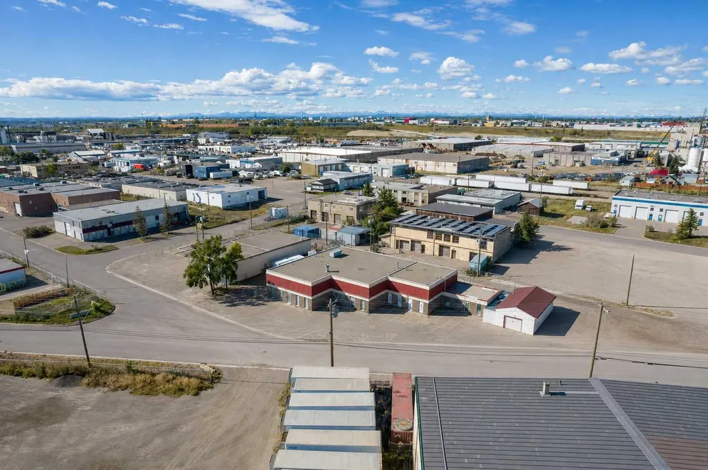 3605 Bonnybrook Road SE Calgary AB T2G0B8