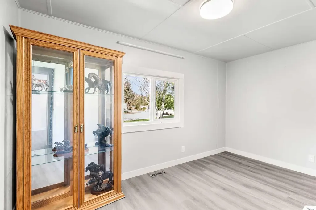 7 Tamarack Crescent NW Sundre AB T0M 1X0