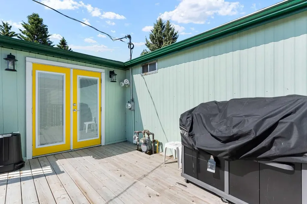 7 Tamarack Crescent NW Sundre AB T0M 1X0