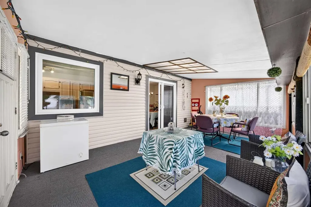6417 26 Avenue NE Calgary AB T1Y 4H2