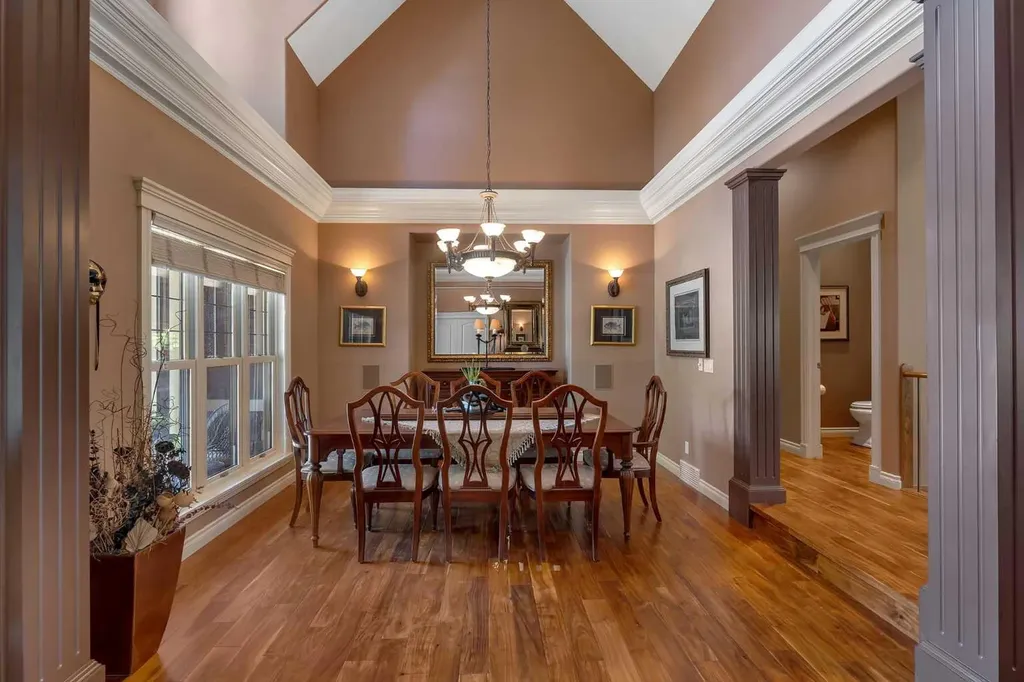 15 Discovery Valley Cove SW Calgary AB T3H 5H3