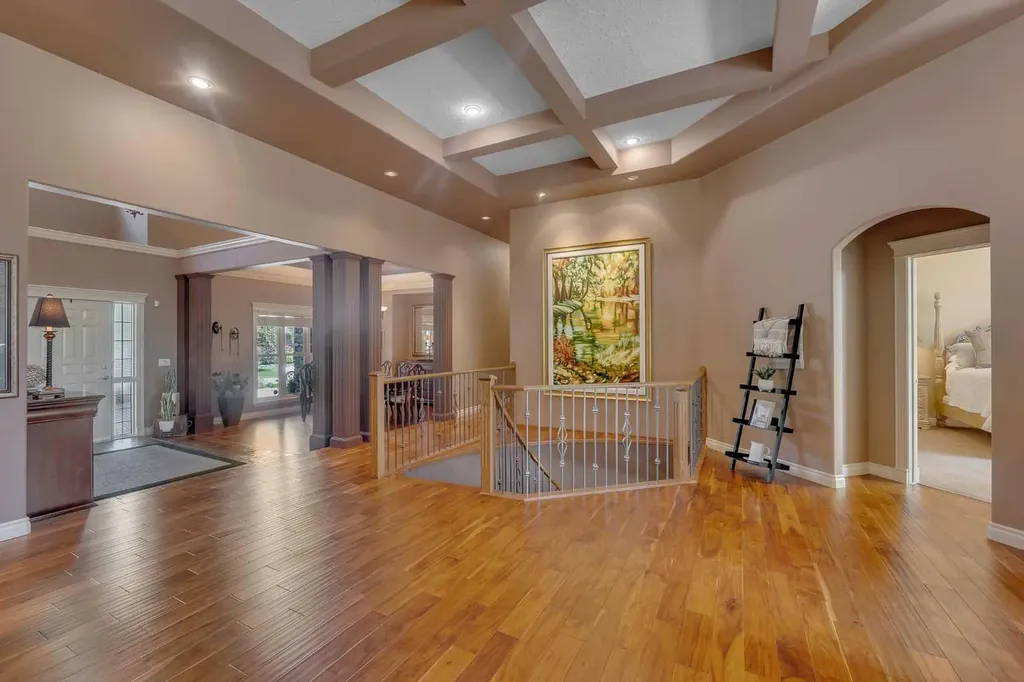 15 Discovery Valley Cove SW Calgary AB T3H 5H3