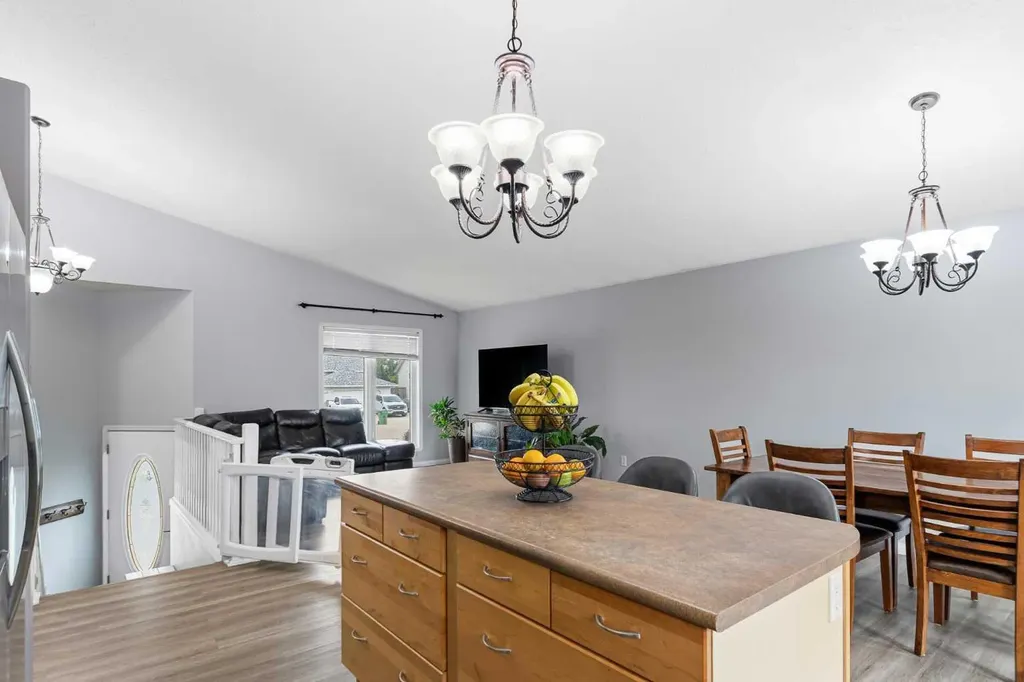 6606 34 Street Lloydminster AB T9V 3J1