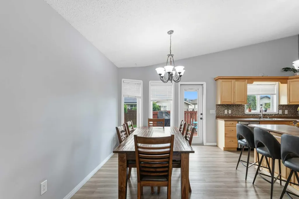 6606 34 Street Lloydminster AB T9V 3J1