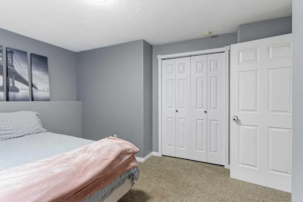 6606 34 Street Lloydminster AB T9V 3J1