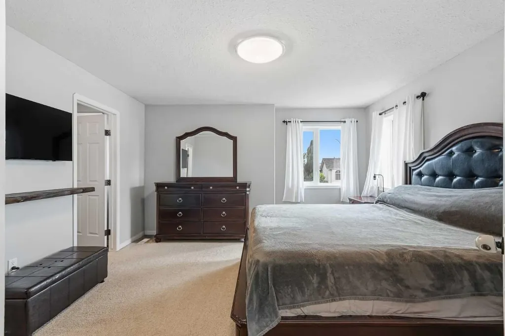 6606 34 Street Lloydminster AB T9V 3J1