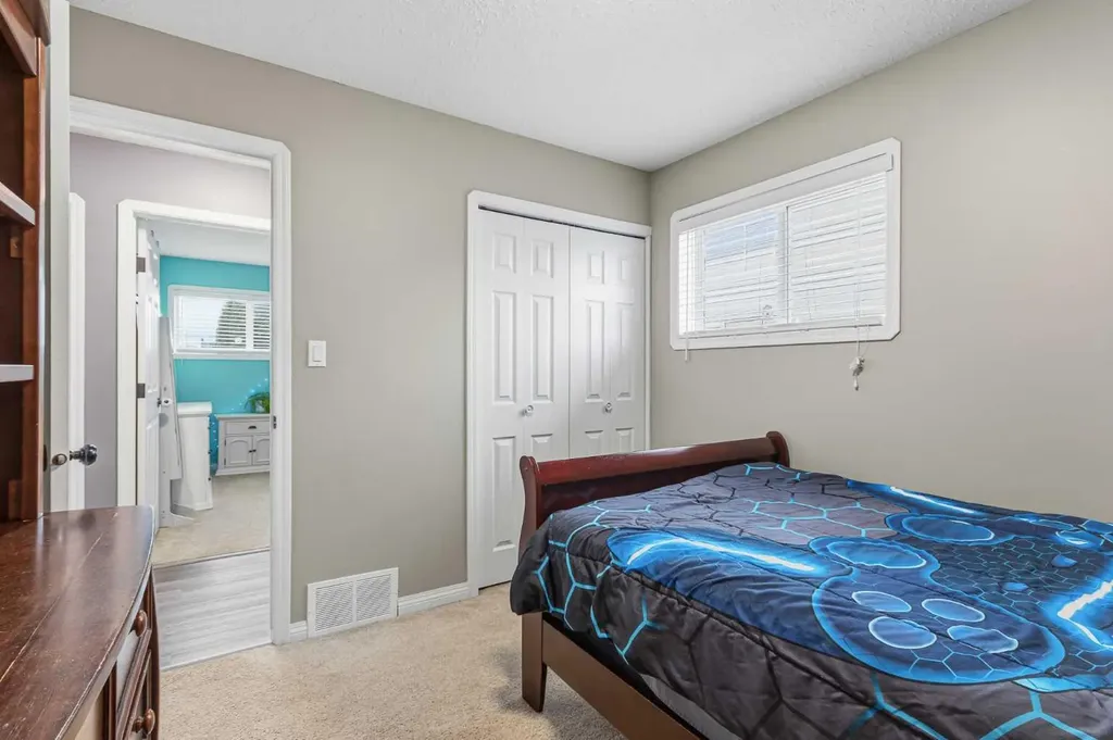 6606 34 Street Lloydminster AB T9V 3J1